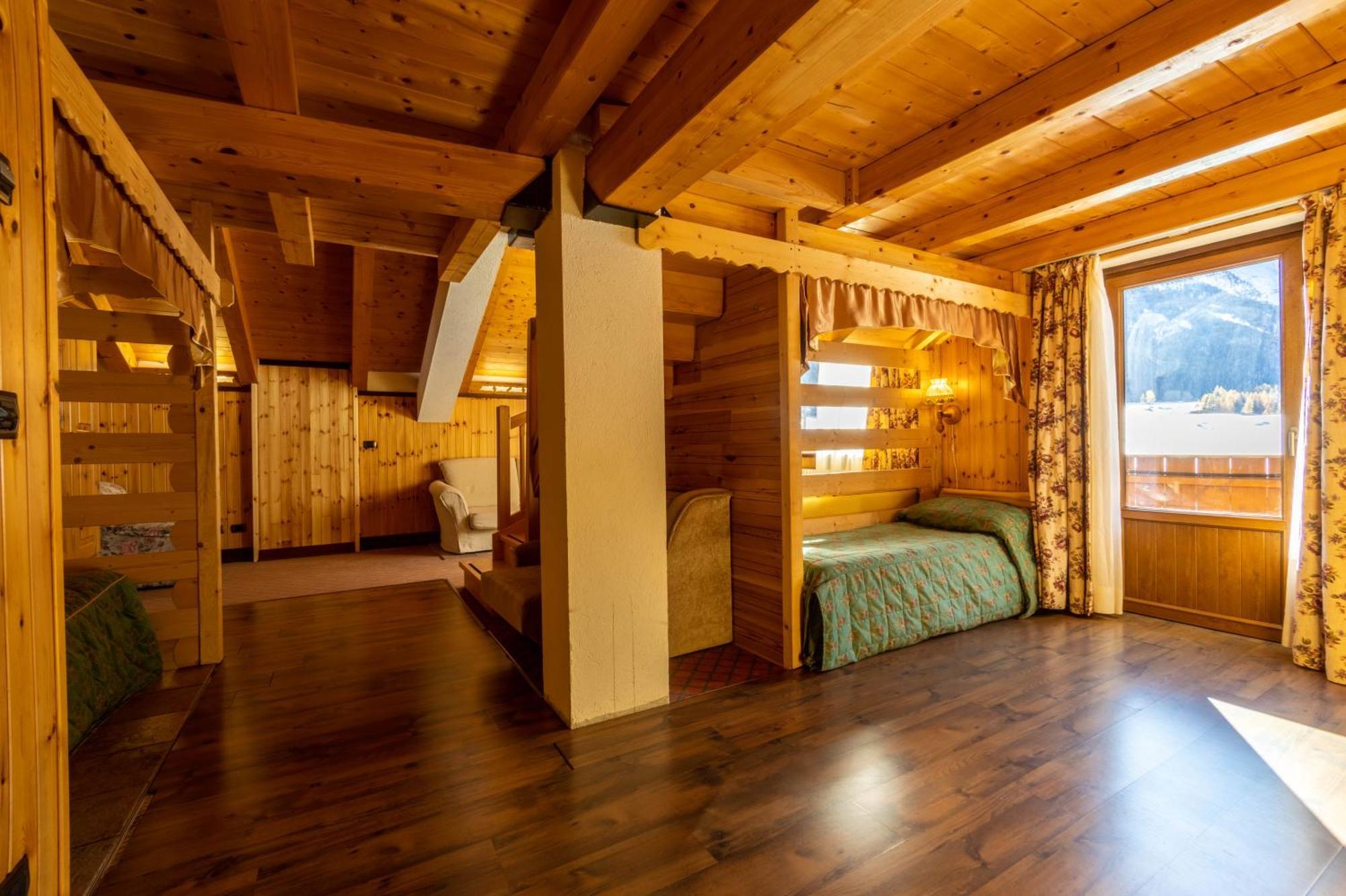 Hotel Bouton D'Or - Cogne Exterior photo
