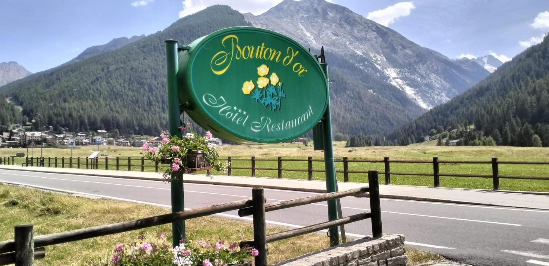 Hotel Bouton D'Or - Cogne Exterior photo